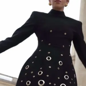 Samo jednom obucena haljina kao nova