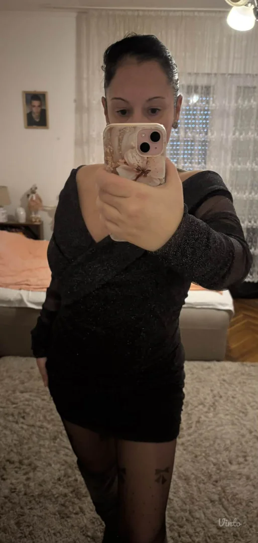 Potpuno nova haljina sa etiketom