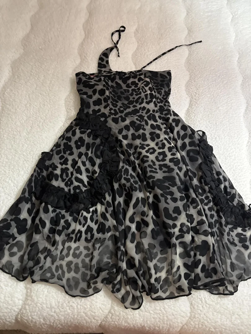 Potpuno nova Passage haljina, samo skinuta etiketa