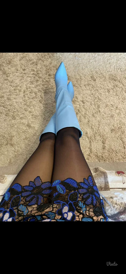 Potpuno ocuvana haljina