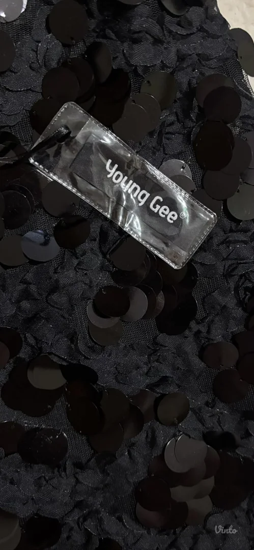 Potpuno nova haljina sa etiketom