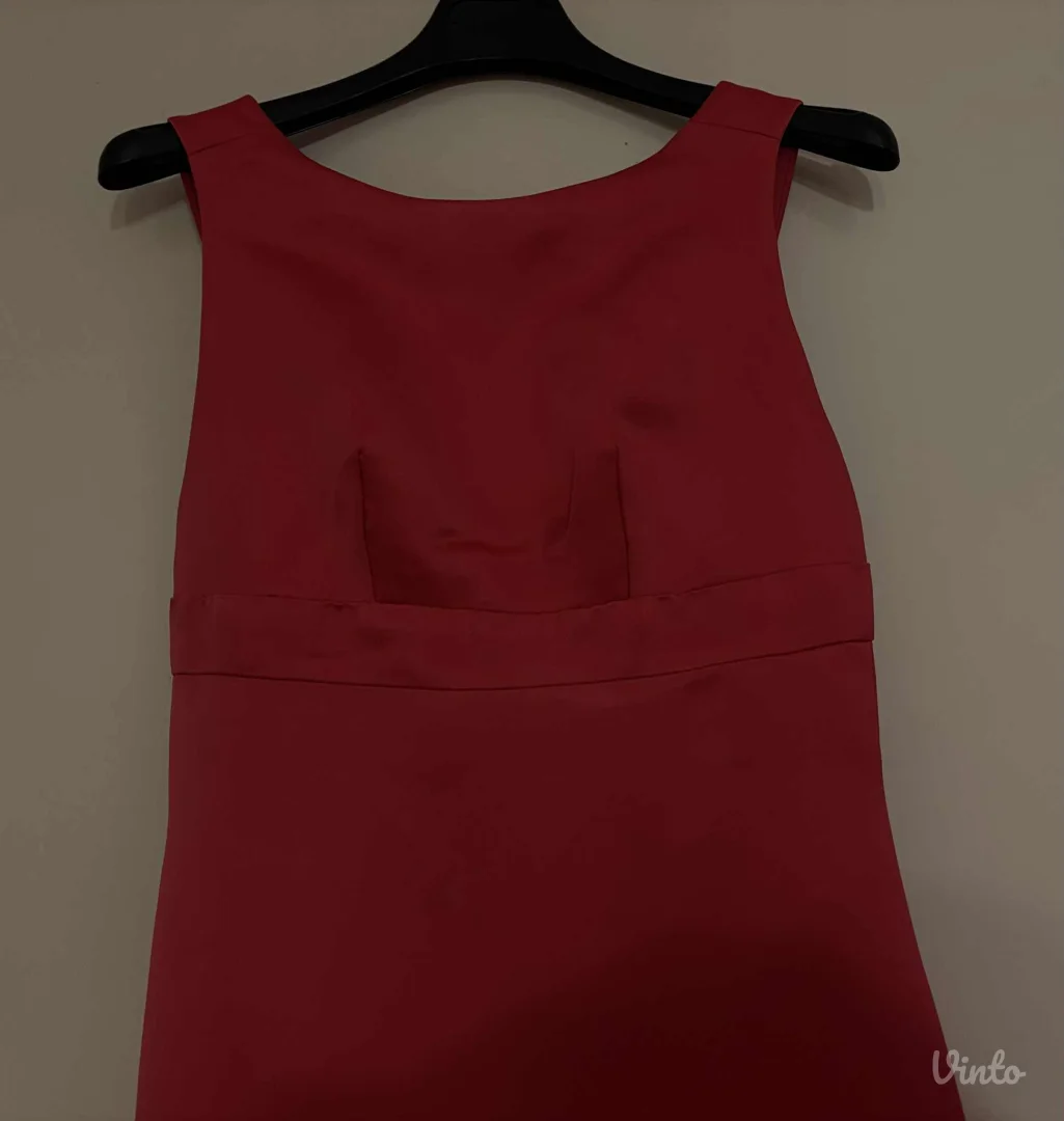 Samo jednom davno obucena haljina