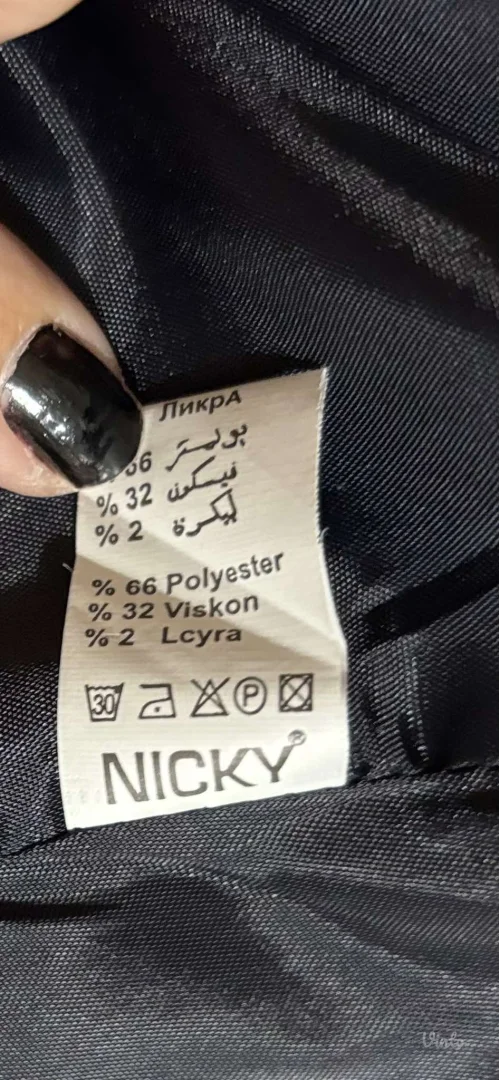 Potpuno ocuvan sako - buza, kao nov