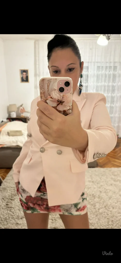 Potpuno nova haljina