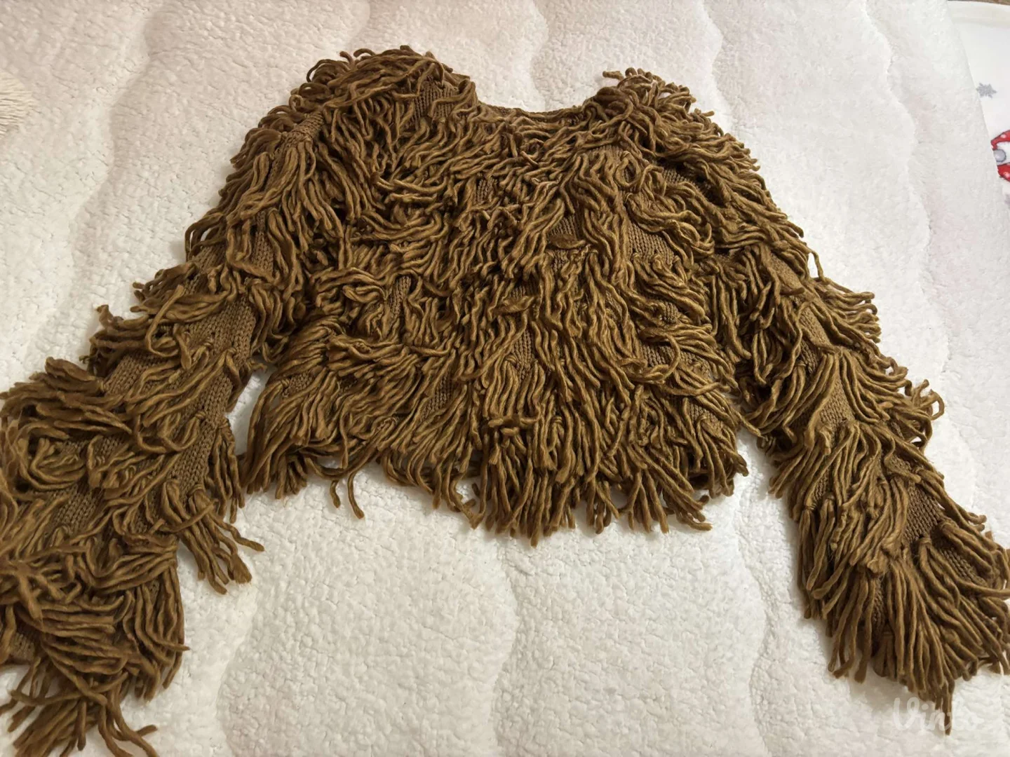 Potpuno ocuvan dzemper - jakna