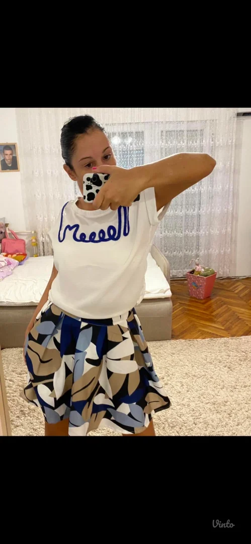 Potpuno nov komplet suknja i bluza