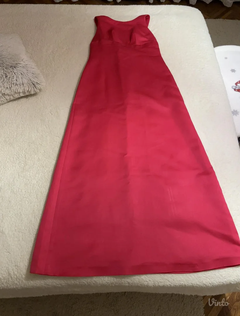 Samo jednom davno obucena haljina