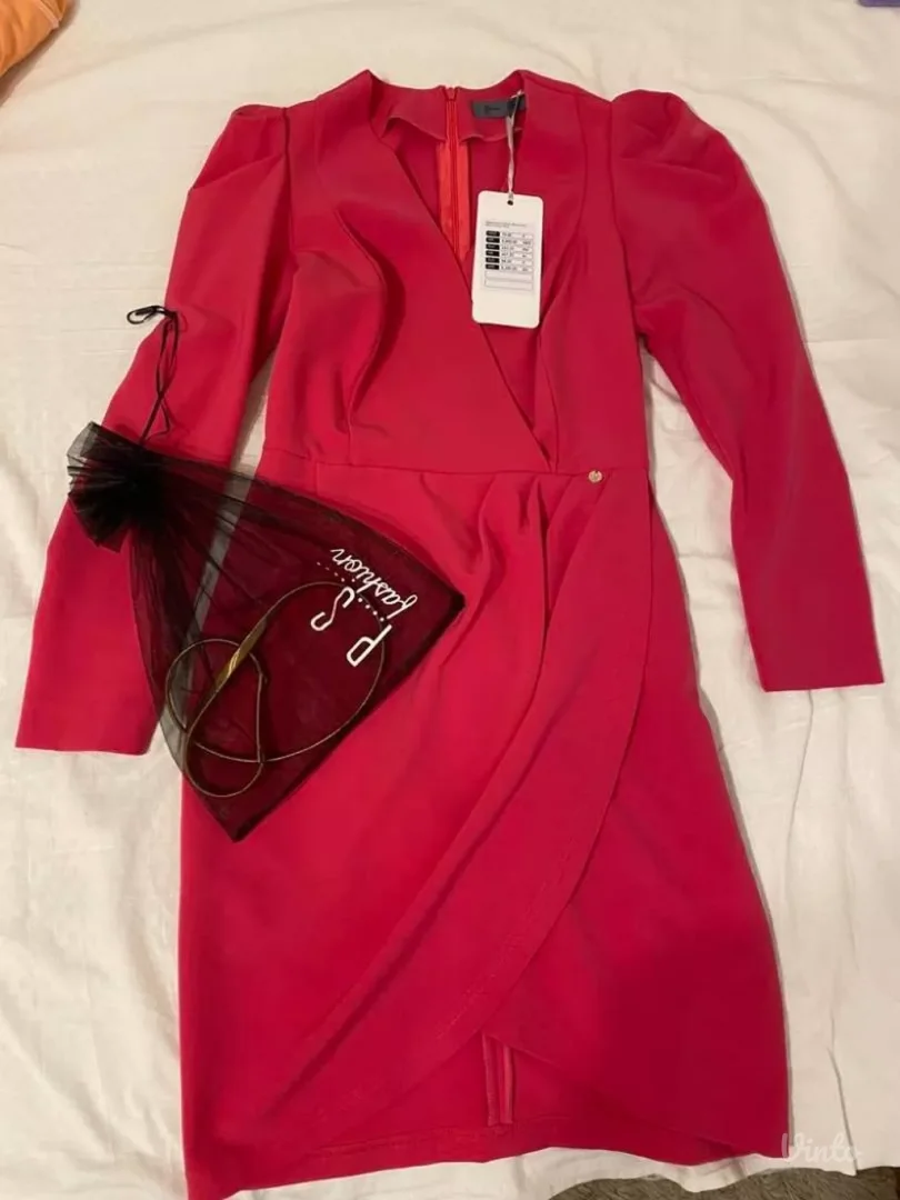 Potpuno nova P. S. Fashion haljina sa etiketom