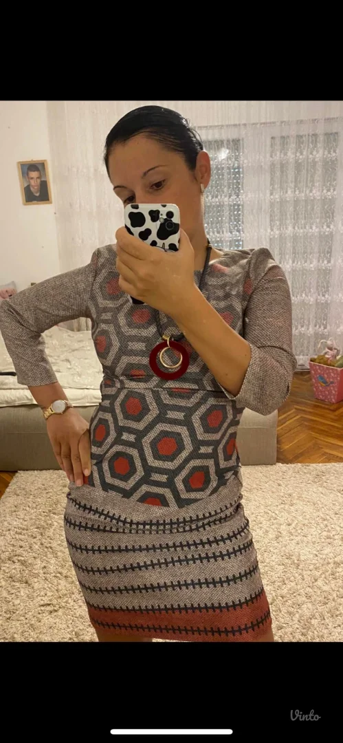 Potpuno nova predivna haljina