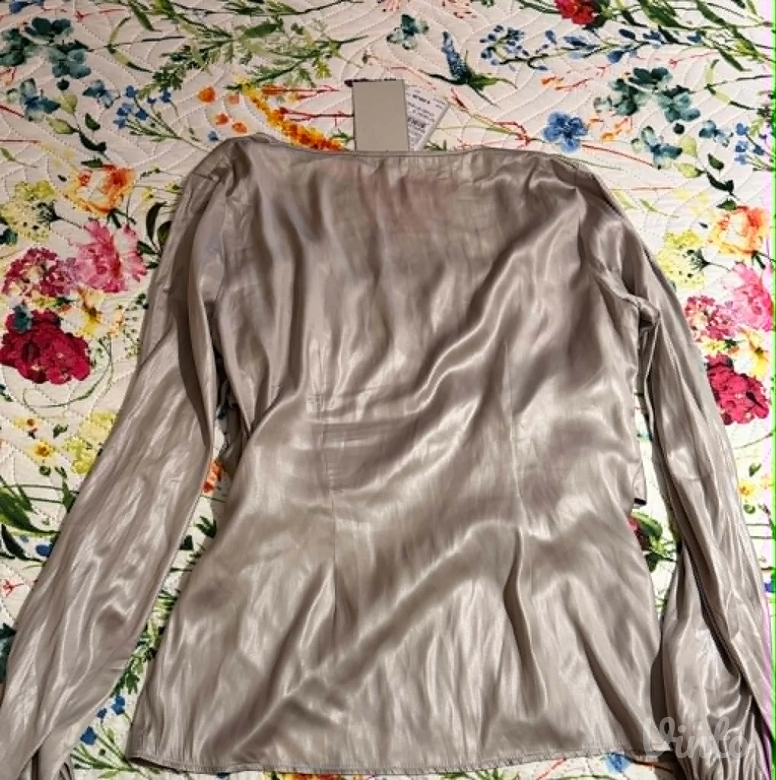 Putpuno nova Mona bluza sa etiketom