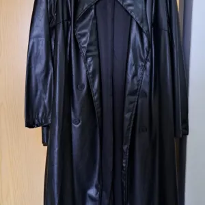 Shein mantil eko koža