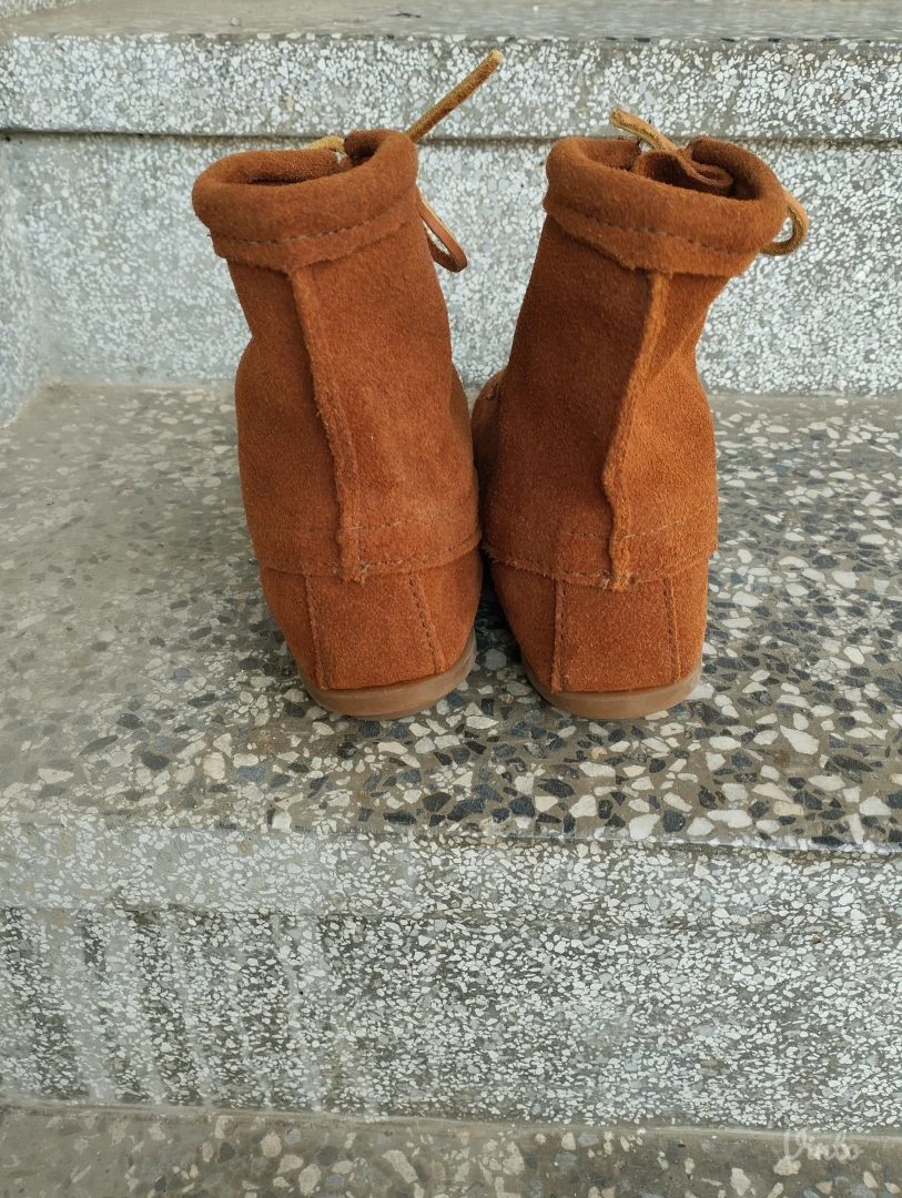 Minnetonka original kozne cipele br.37