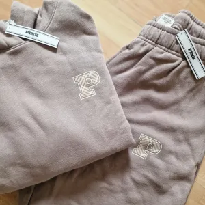 PINK Victoria's Secret co-ord trenerka