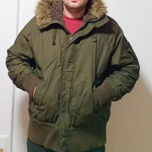 American Eagle Outfitters muška jakna