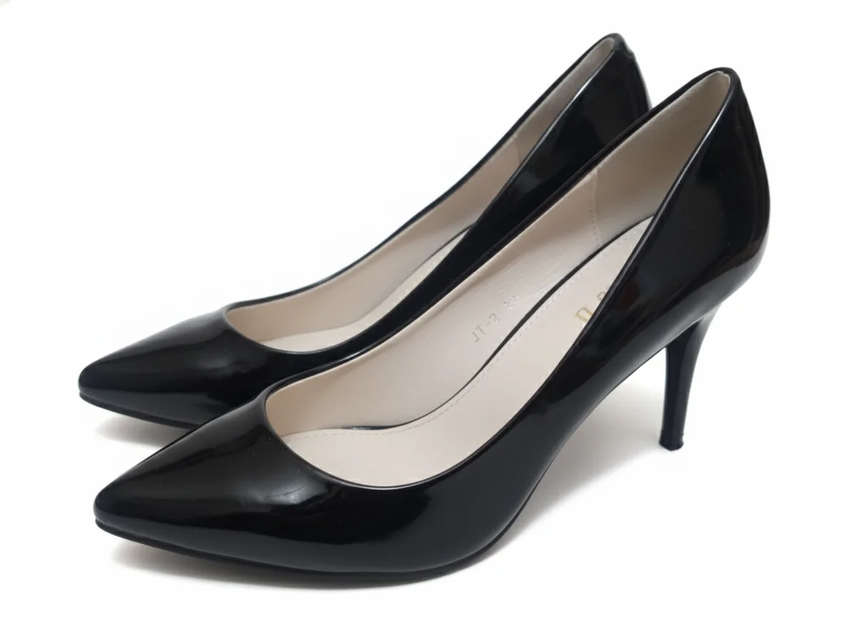 Elegantne crne salonke