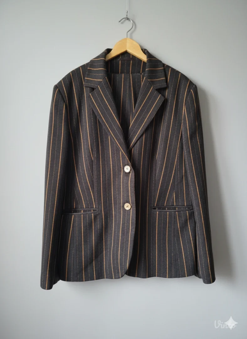 *NOVO* žensko odelo