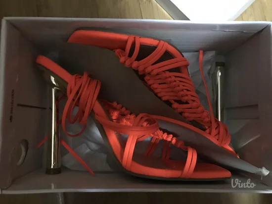 Narandžaste atraktivne sandale