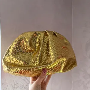 Shein zlatna torbica