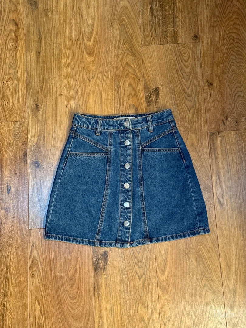 Stradivarius teksas suknja sa dugmićima