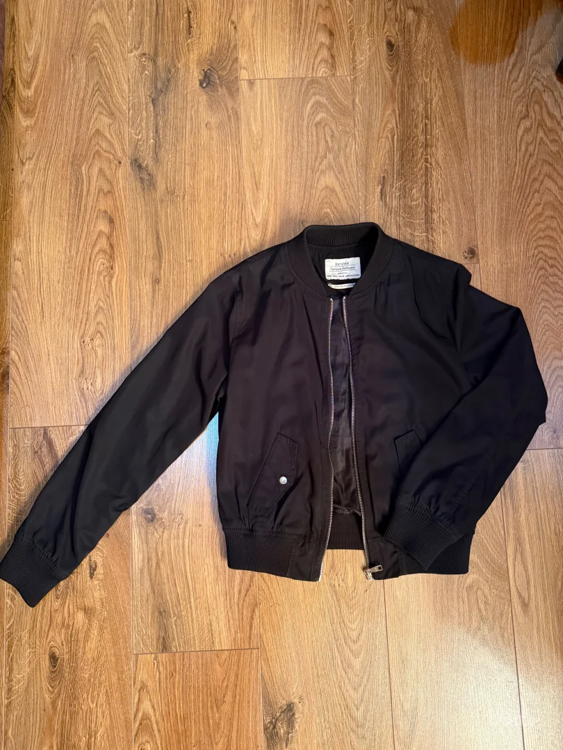 Bershka bomber jakna