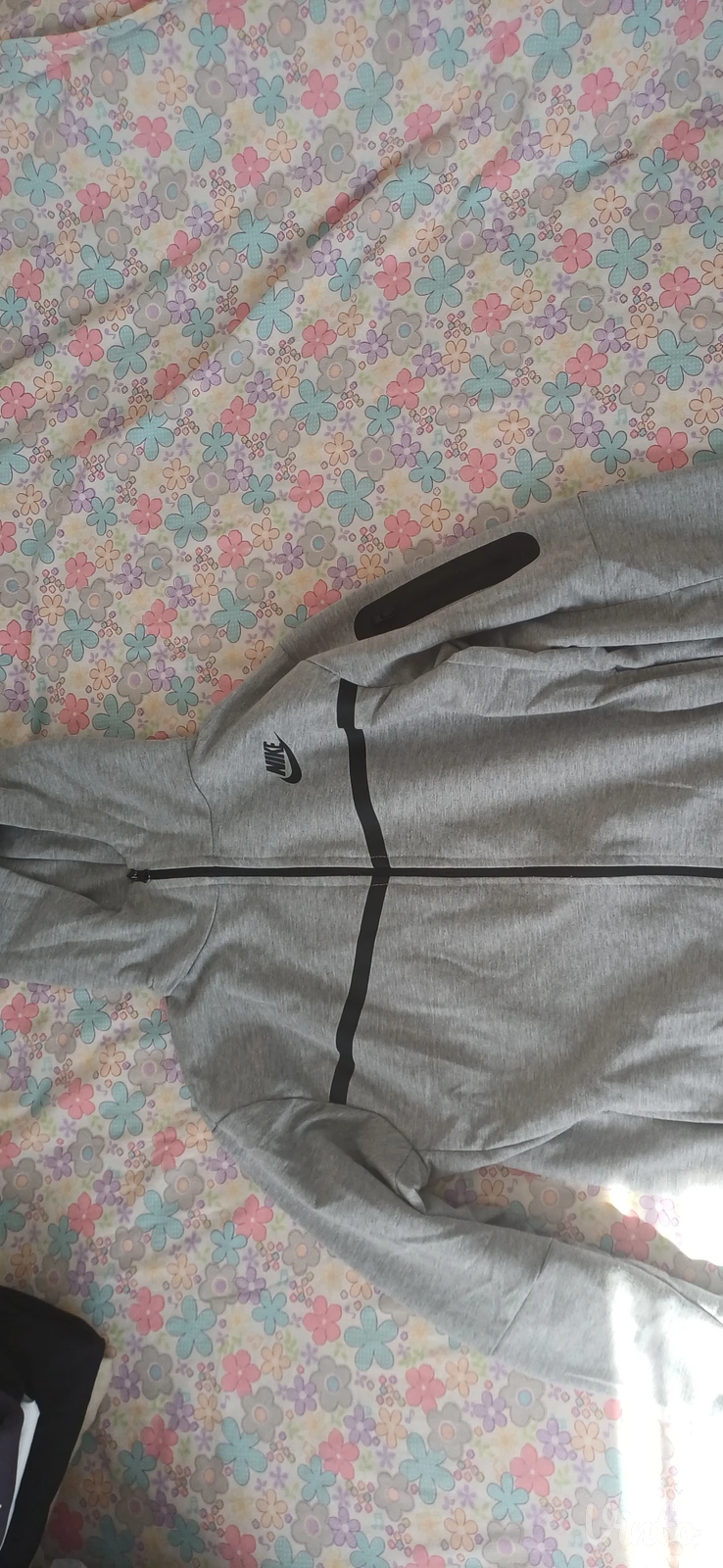 Nike tech fleece velicina 14