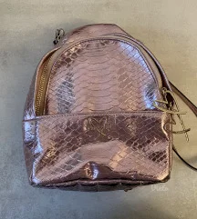 Victotia’s Secret metalik prljavo roze ranac