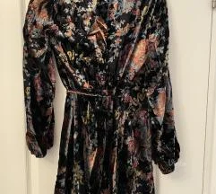 Zara mini haljina od plisa