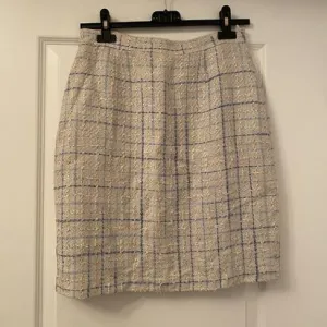 Celvin Klein karirana suknja