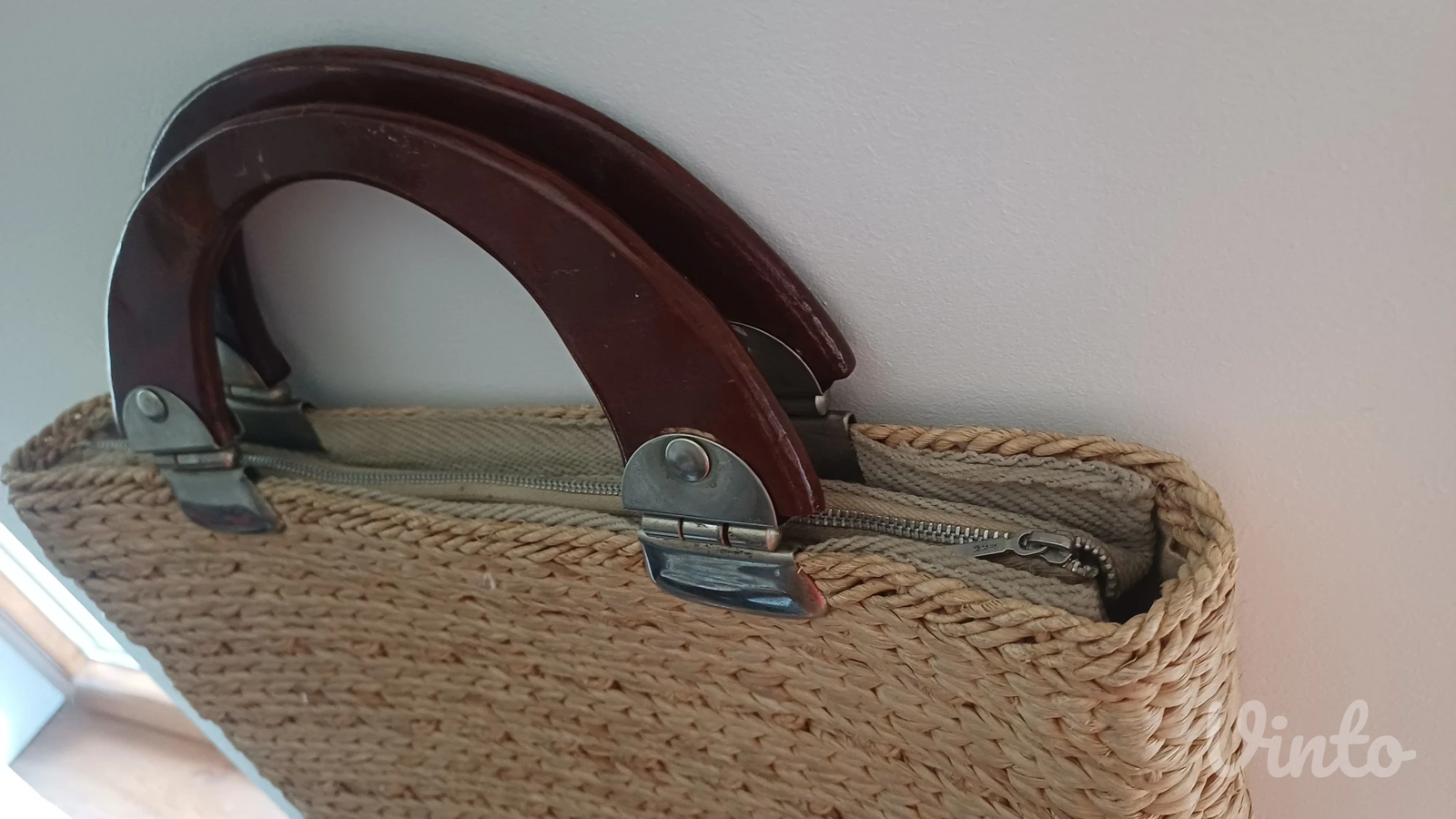 Prelepa vintage pletena torba,Bakalit ručke