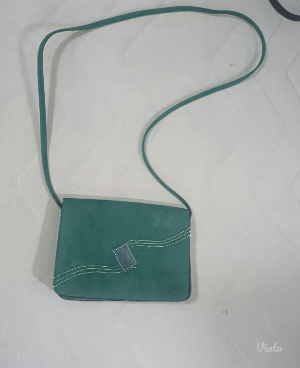 Vintage zelena torbica od antilopa sa metalnom Prym kopčom