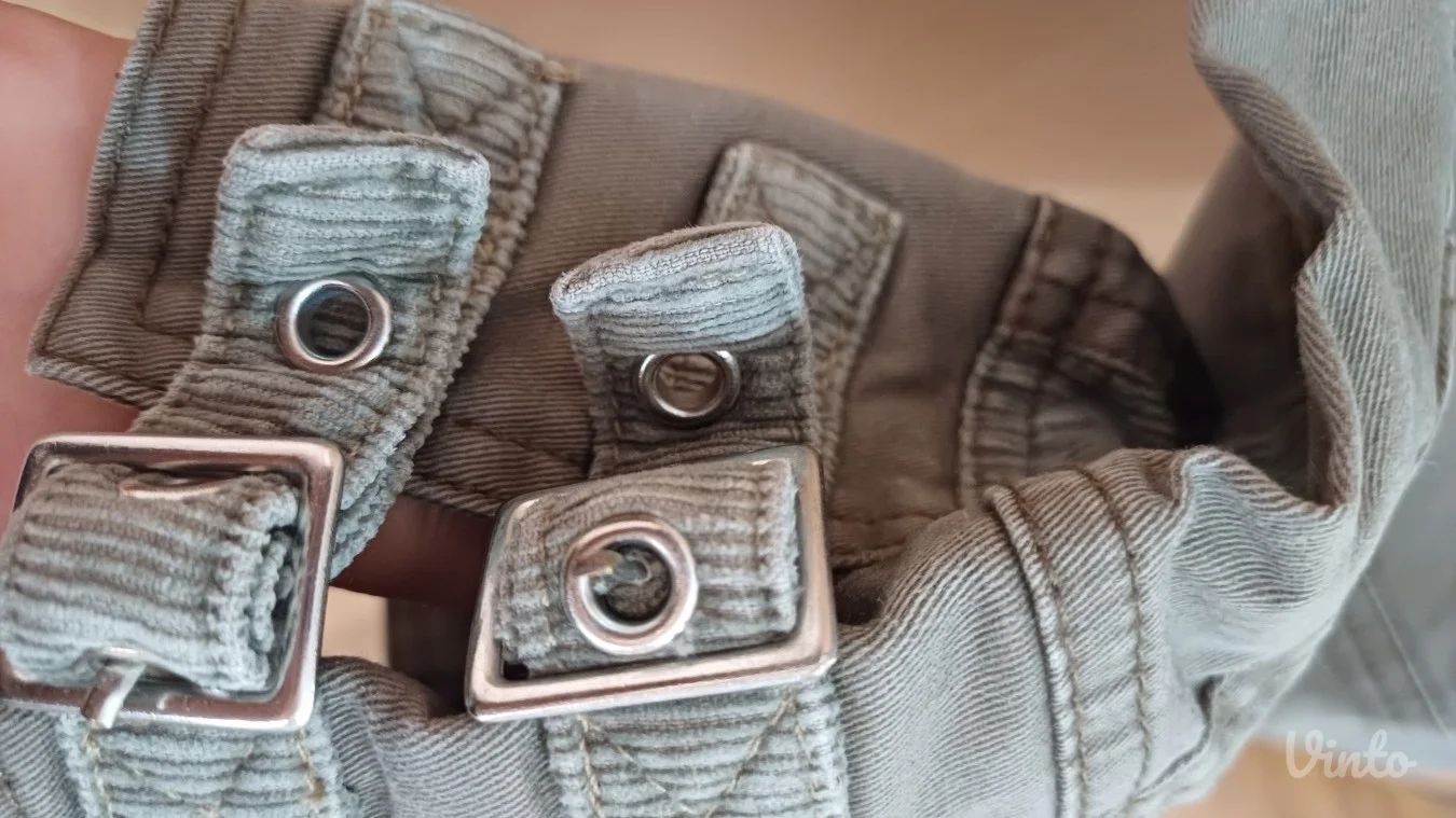 Bermude neobični detalji - dzepovi