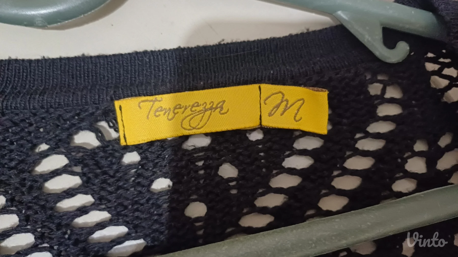 Dugi crni končasti kardigan