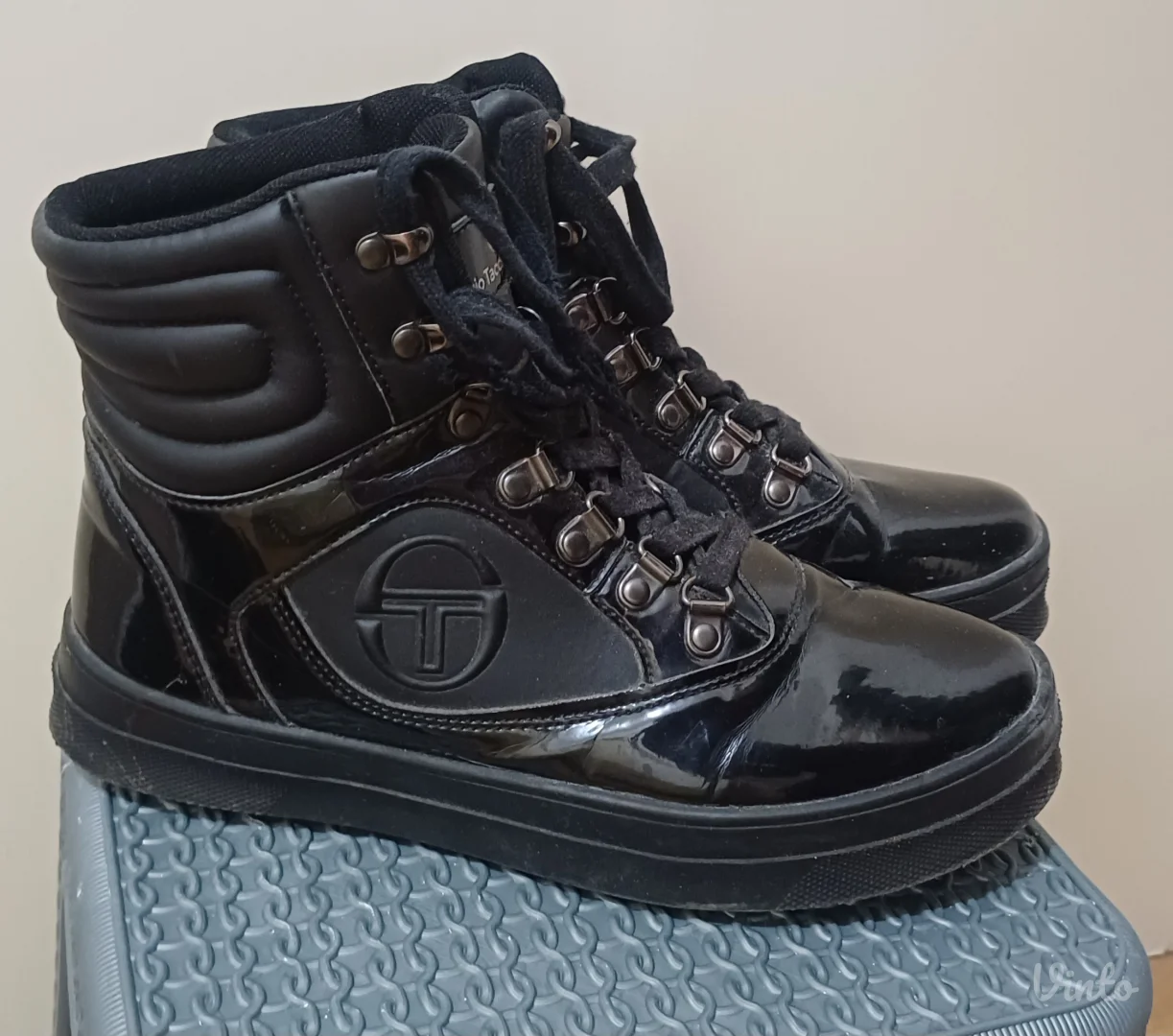 Sergio Tacchini „Amara“ čizmice br.39- ug 26 cm