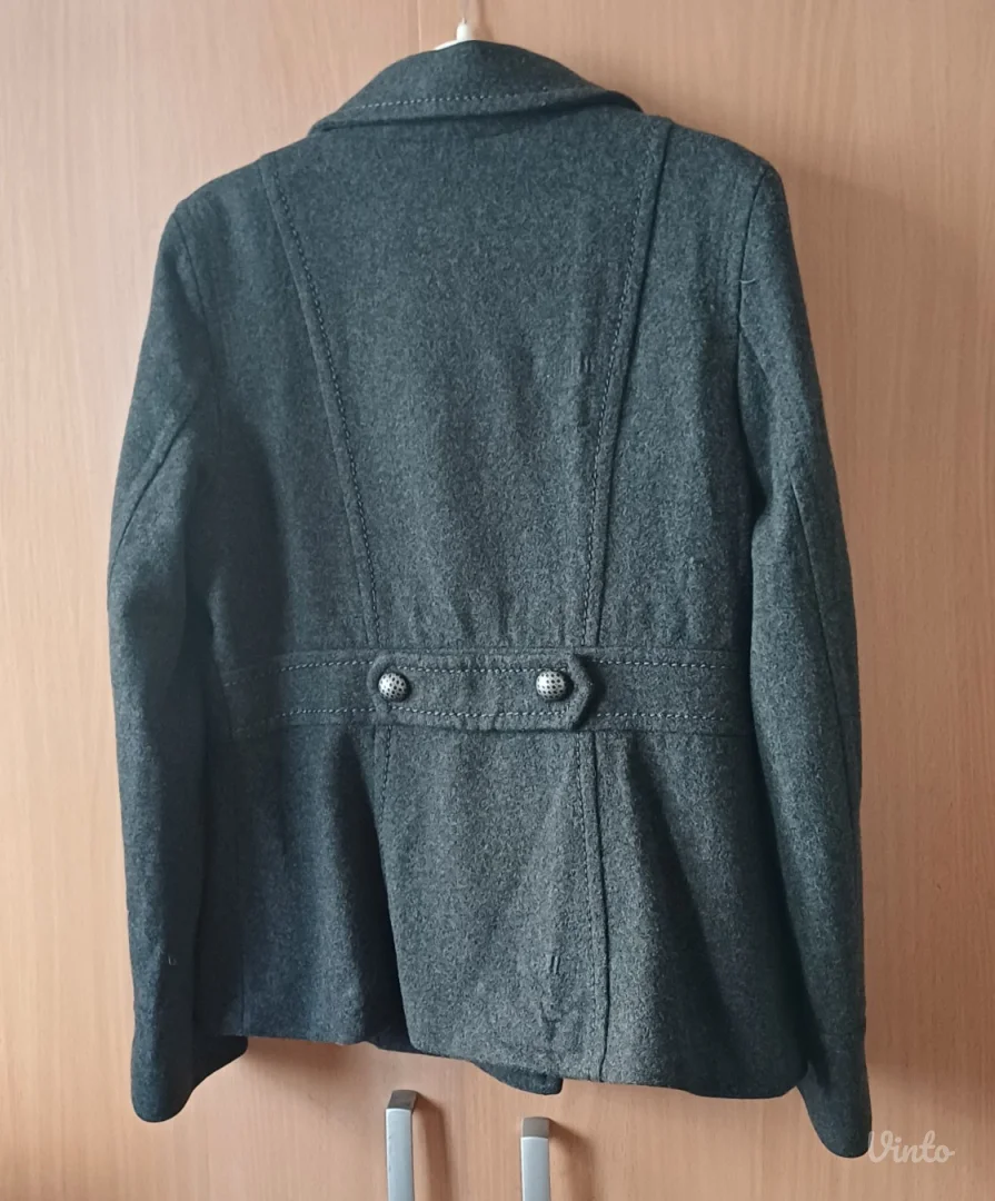 H&M kaputiċ perfektan