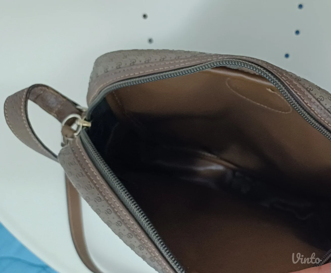 Paolo Gucci Vintage Crossbody – luksuzni retro klasik