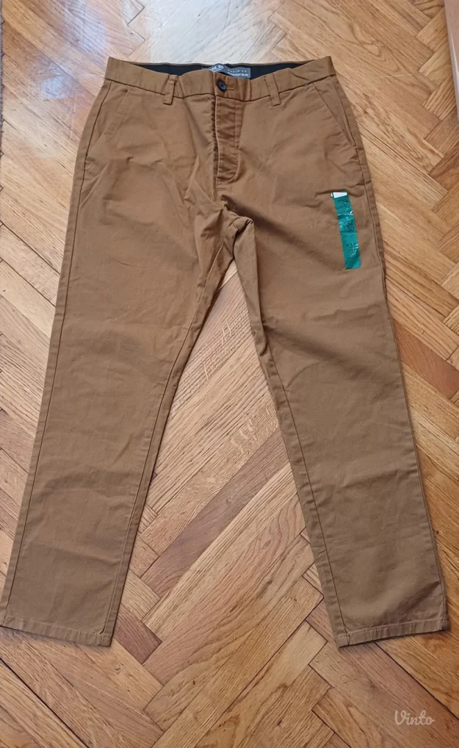 Nove  Primark pantalone