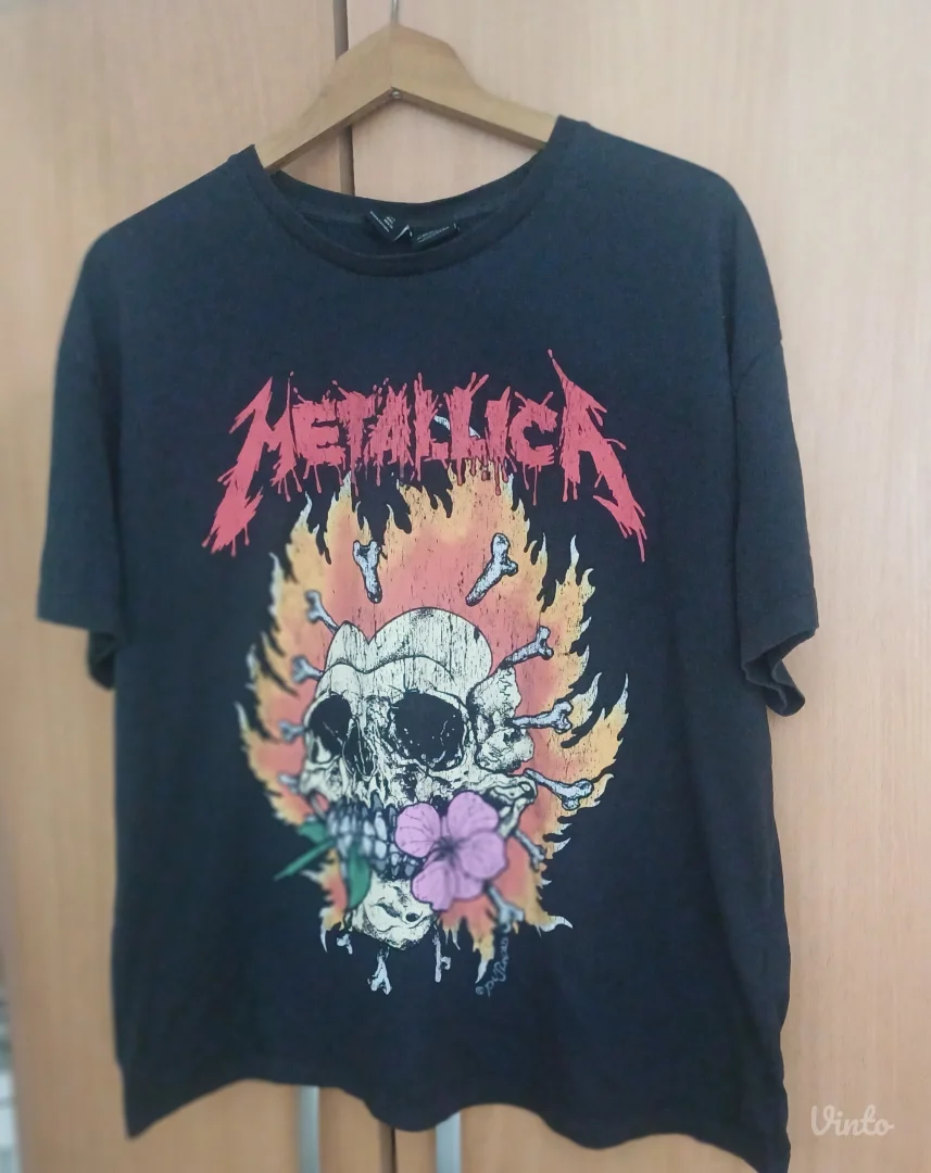 Bershka Metallica majica, veličina L
