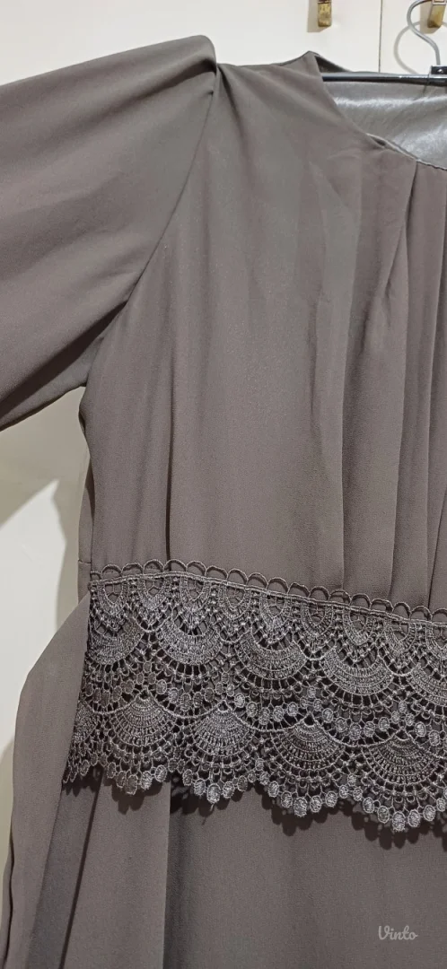 Nova duga haljina sa vezom