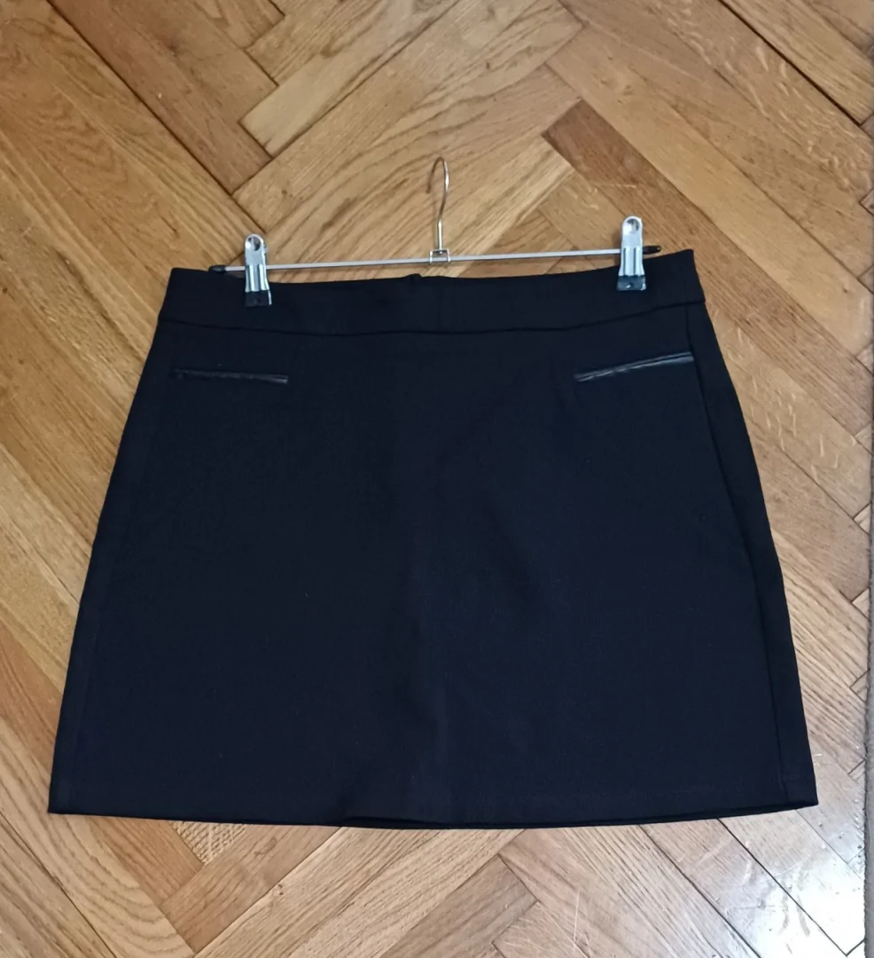 CAMAÏEU crna suknja sa elastinom