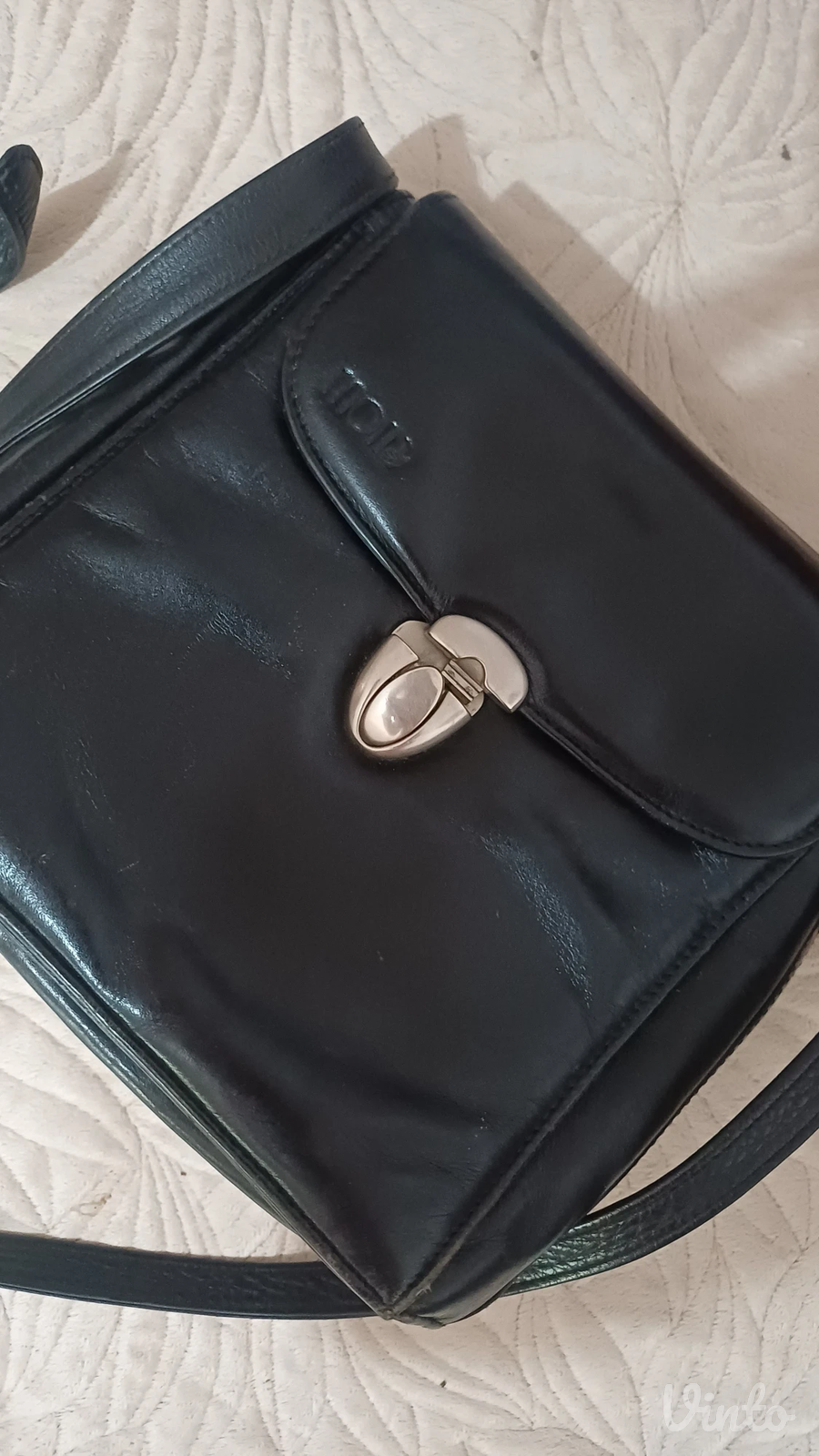 MONA Vintage kožna torba – bezvremenski klasik