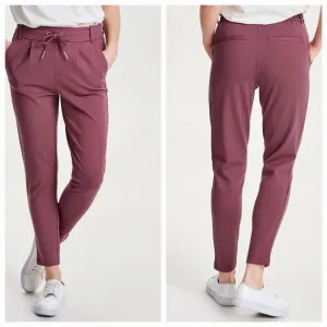 Only poptrash preudobne pantalone- trenerka