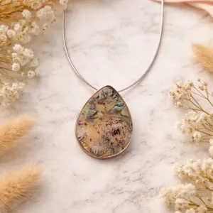 Unikatna ogrlica kupljena u Engleskoj