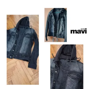 Mavi teksas jakna sa kapuljacom moze unisex odlična