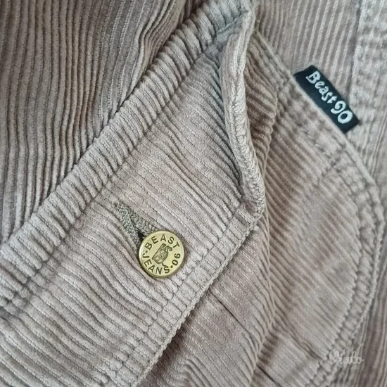 Beast 90 vintage somotska jakna 90s vibes