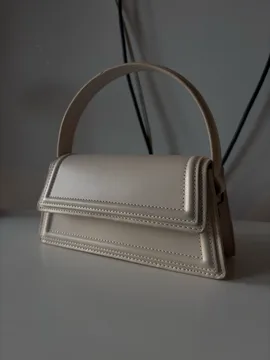 Zara bela torbica