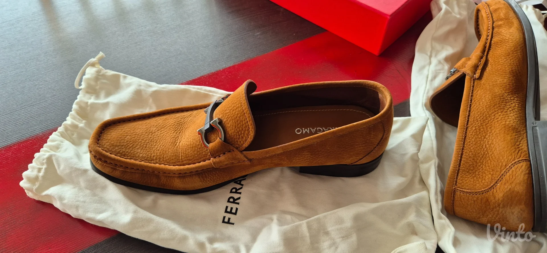 Ferragamo cipele