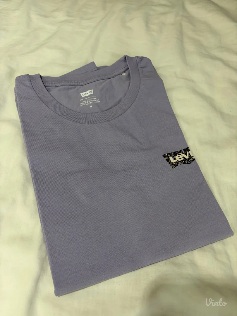 Levis lila majica