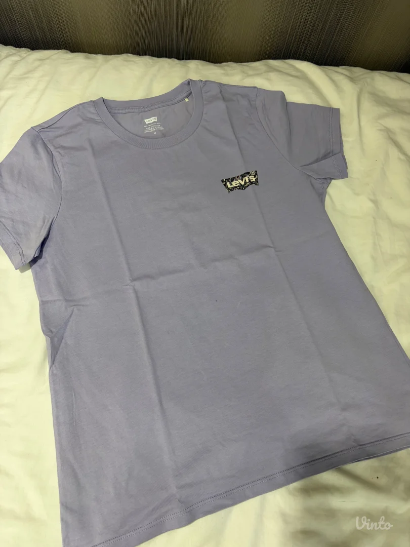Levis lila majica