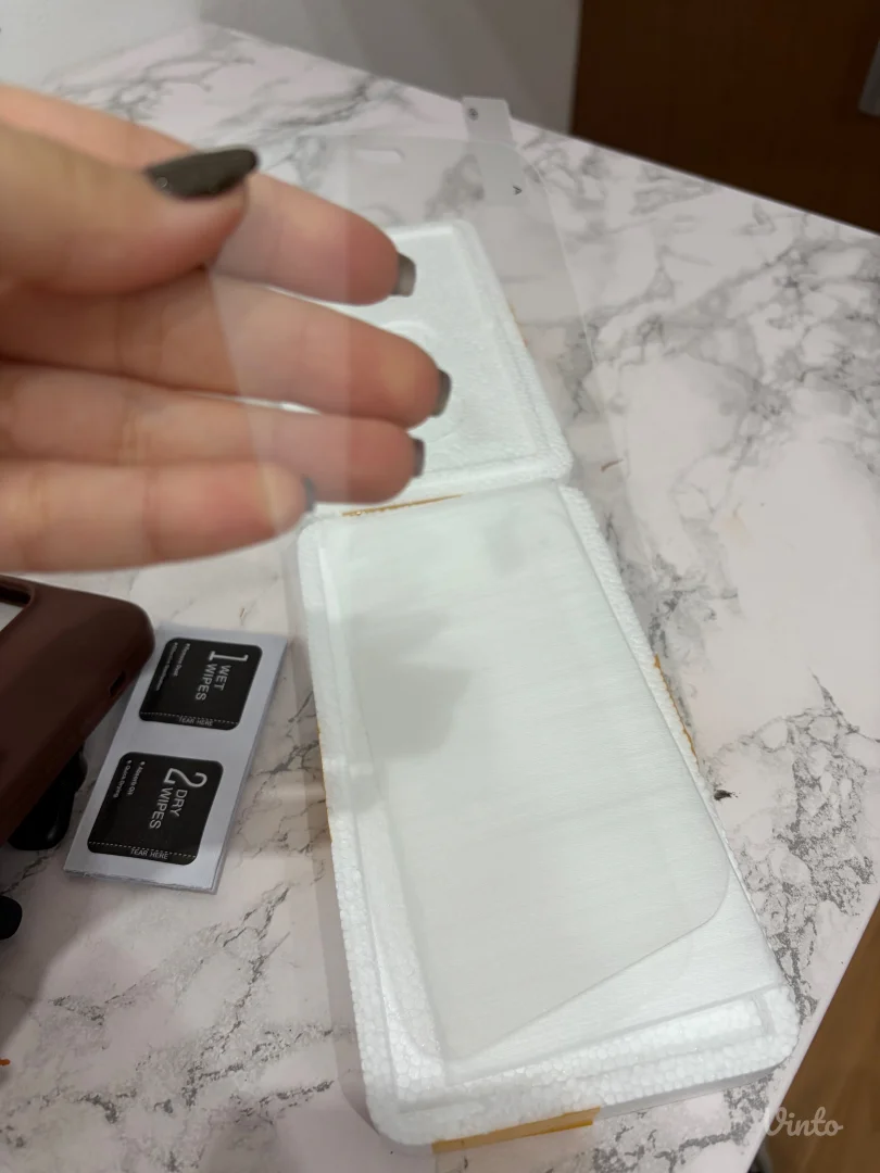 Iphone stakla za telefon 3 komada