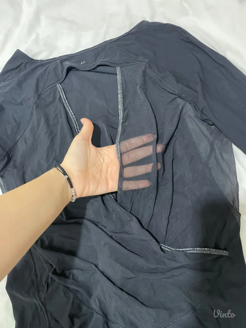 Lululemon bluza za trening